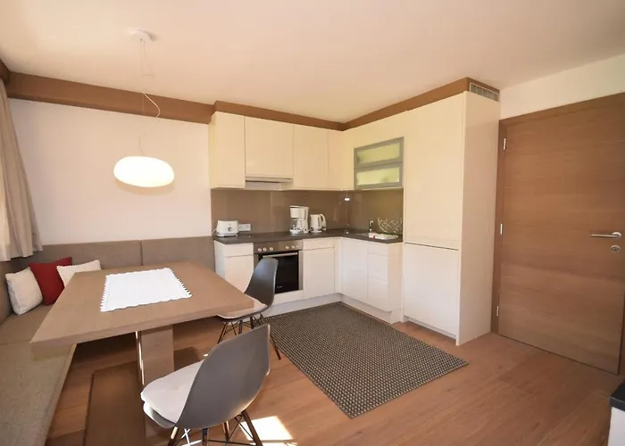 Brandstaetter 1 & 2 By Managers * בריקסן אים טהלה